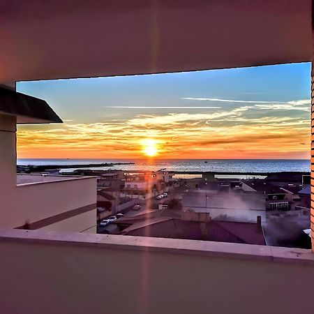 Apartamento Vuel Sea View House -10 Minutes From The Airport Fiumicino Exterior foto