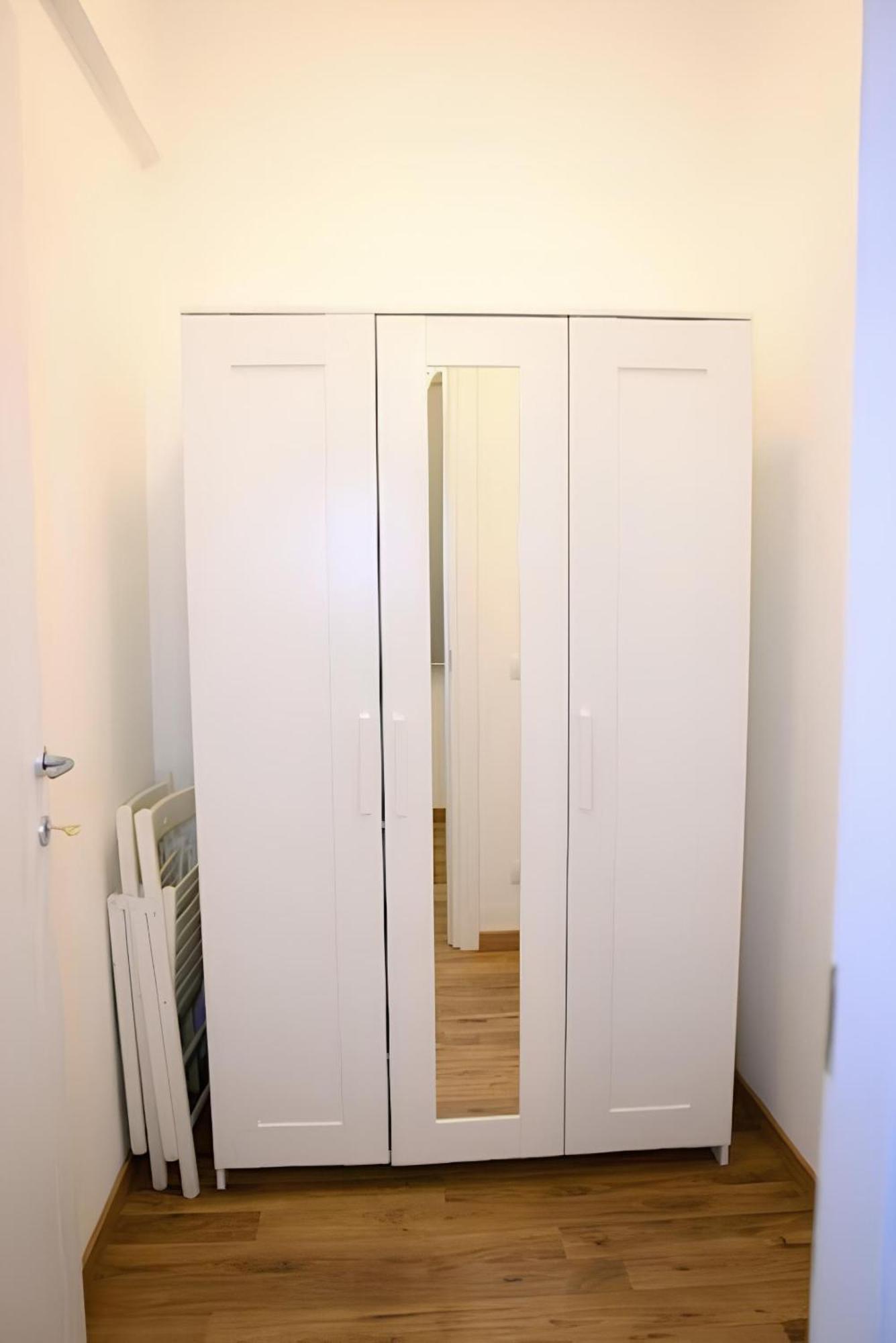 Apartamento Vuel Sea View House -10 Minutes From The Airport Fiumicino Exterior foto