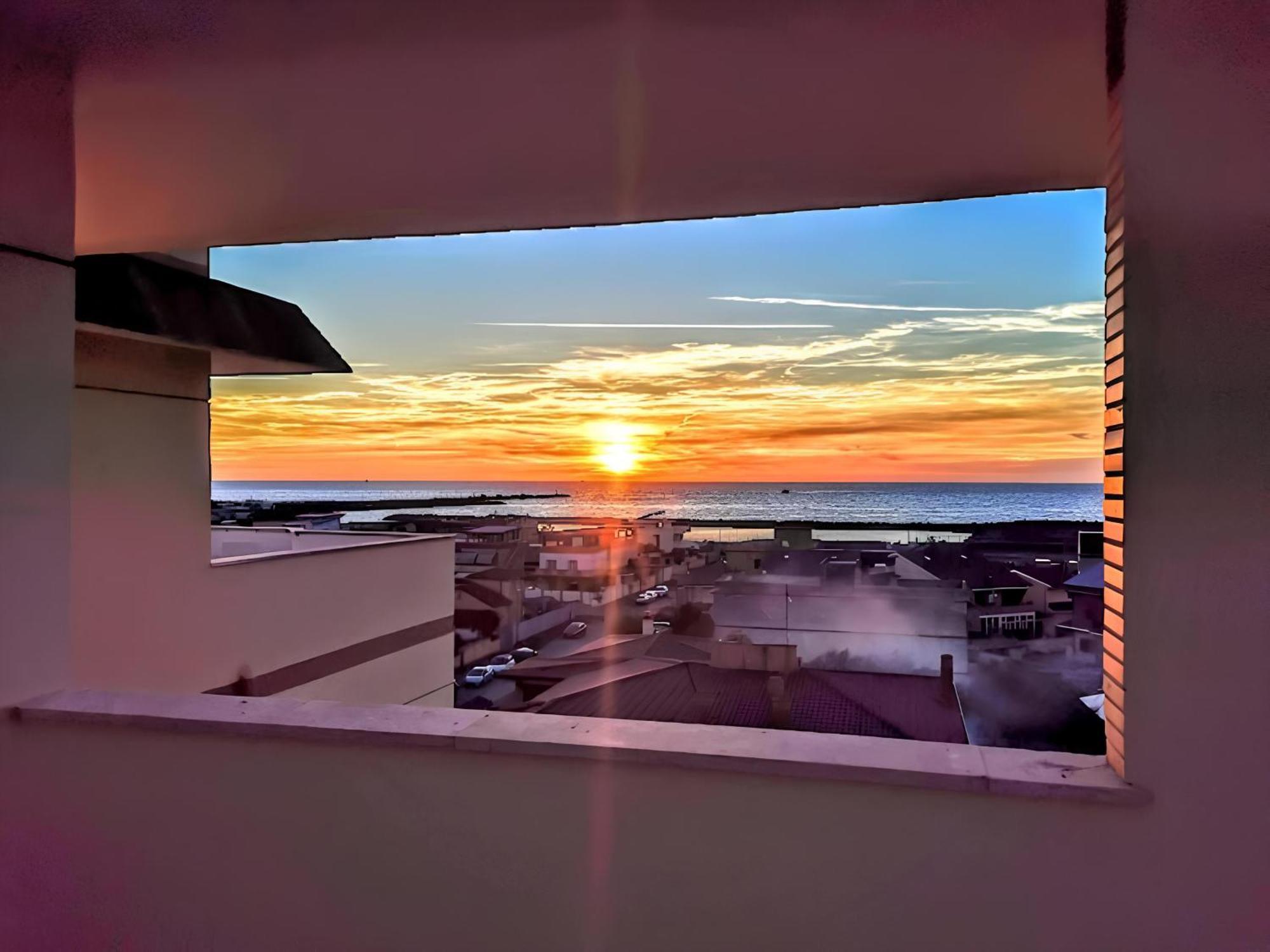 Apartamento Vuel Sea View House -10 Minutes From The Airport Fiumicino Exterior foto